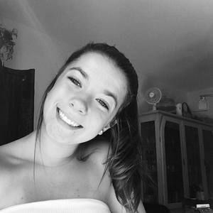 Meet your Posher, Jade